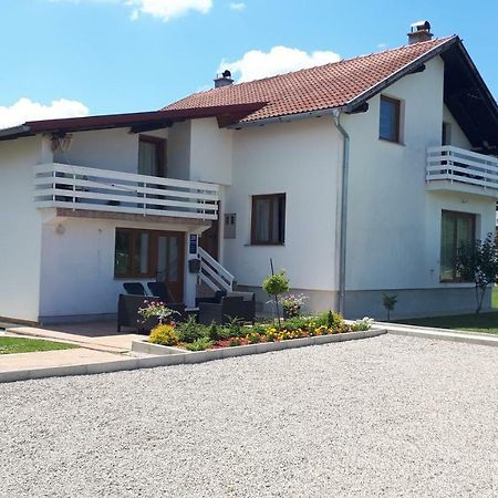 Snow Queen Rakovica Exterior photo
