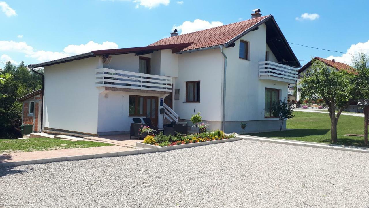 Snow Queen Rakovica Exterior photo